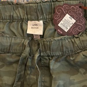 Women’s Camo Joggers